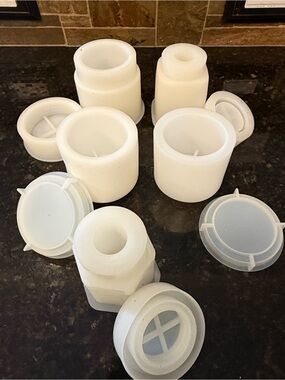 Silicone mold resin casting cups